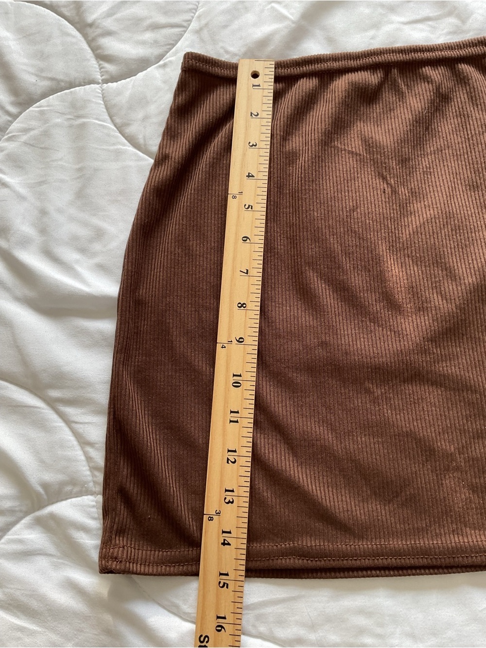 PrettyLittleThing Brown Ribbed Mini Skirt - Picture 5 of 8